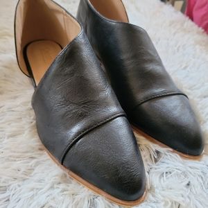 Black leather shoes size 9 US women